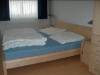 Schlafzimmer mit Doppelbett