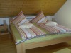 Schlafzimmer mit Doppelbett